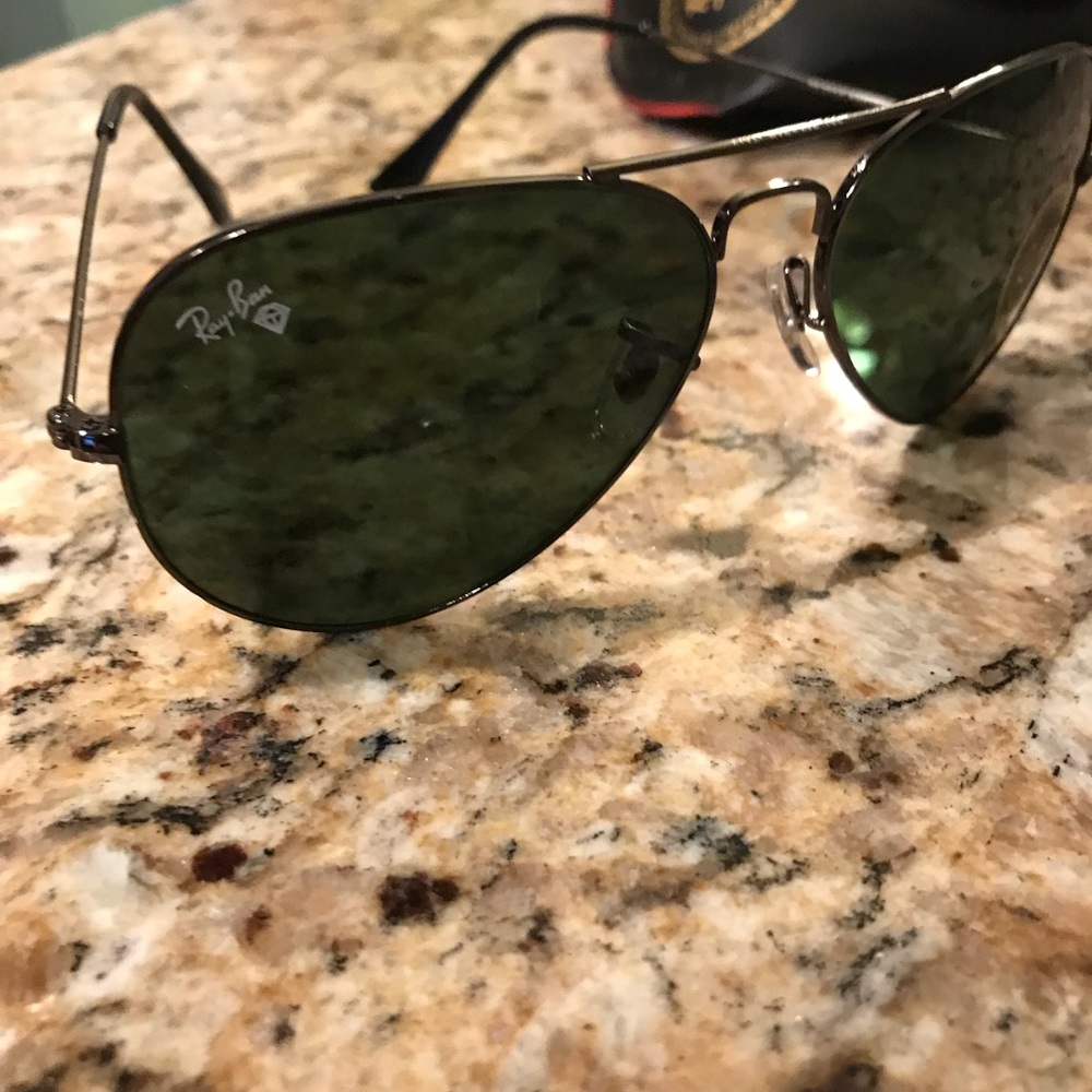 Ray Ban Aviators with Diamond Hard